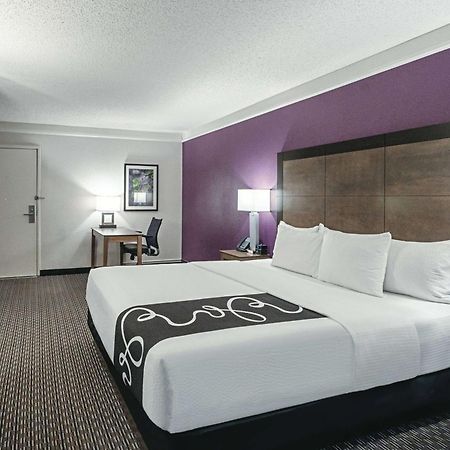 La Quinta By Wyndham Lubbock West Medical Center Hotel Bagian luar foto