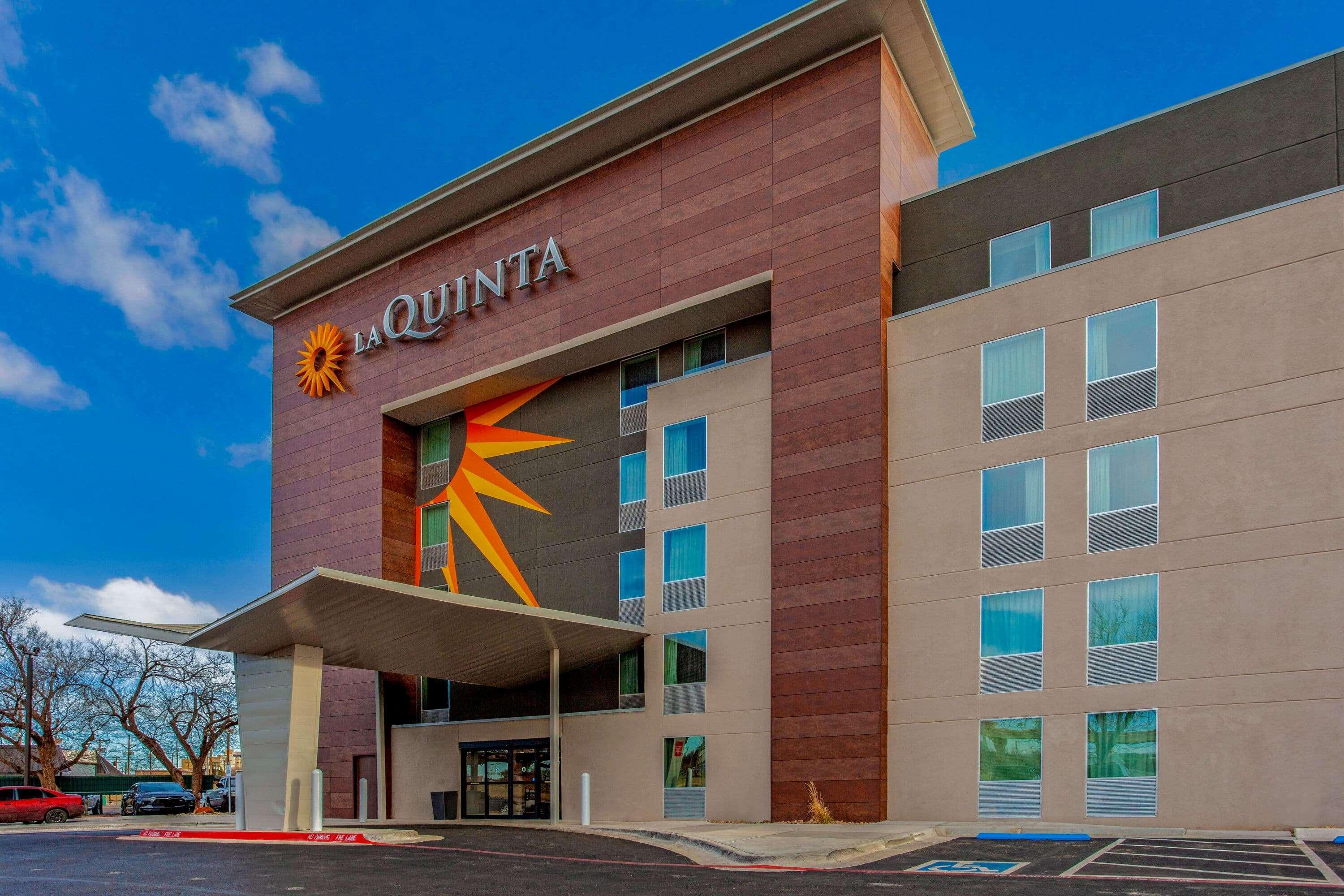 La Quinta By Wyndham Lubbock West Medical Center Hotel Bagian luar foto