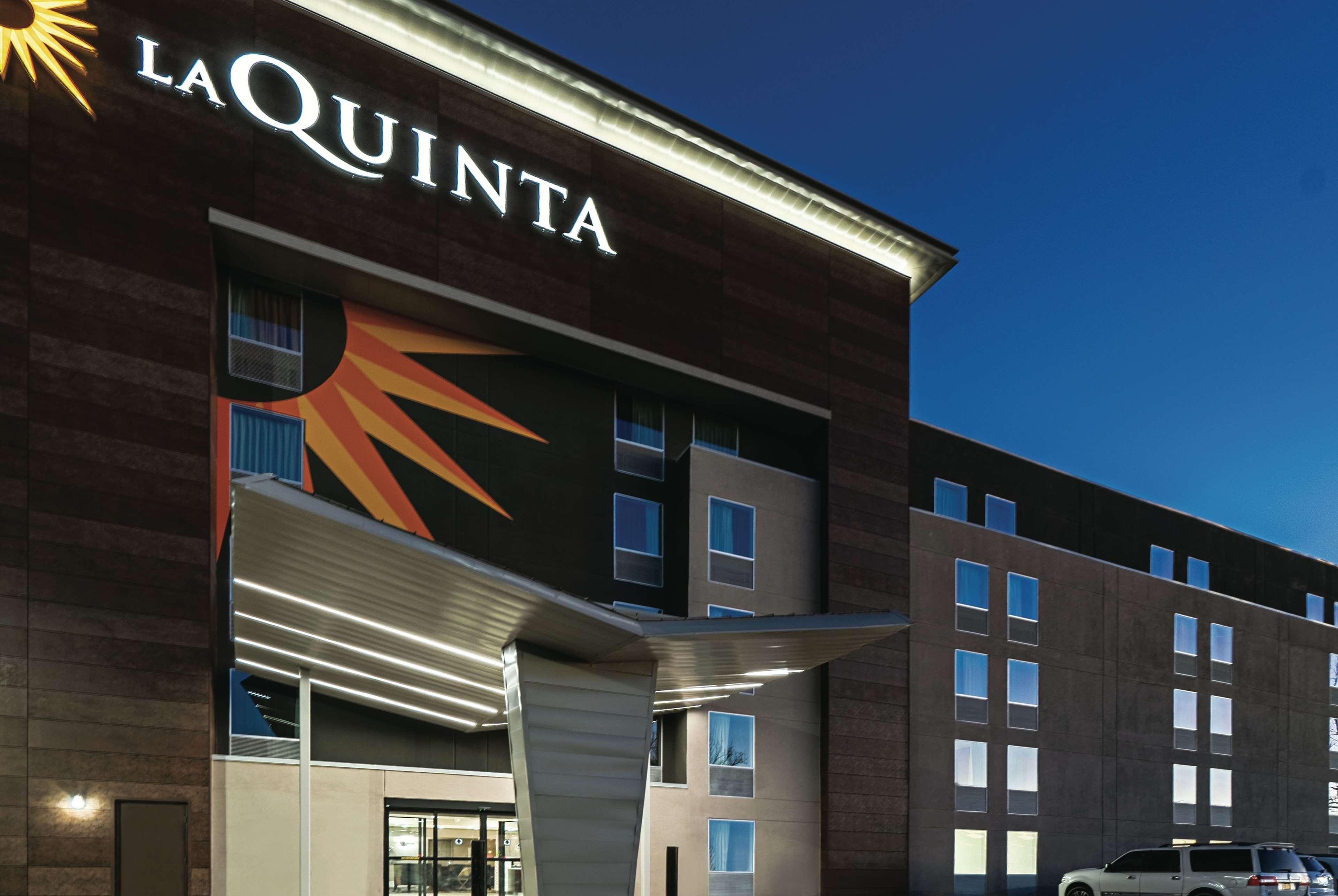 La Quinta By Wyndham Lubbock West Medical Center Hotel Bagian luar foto
