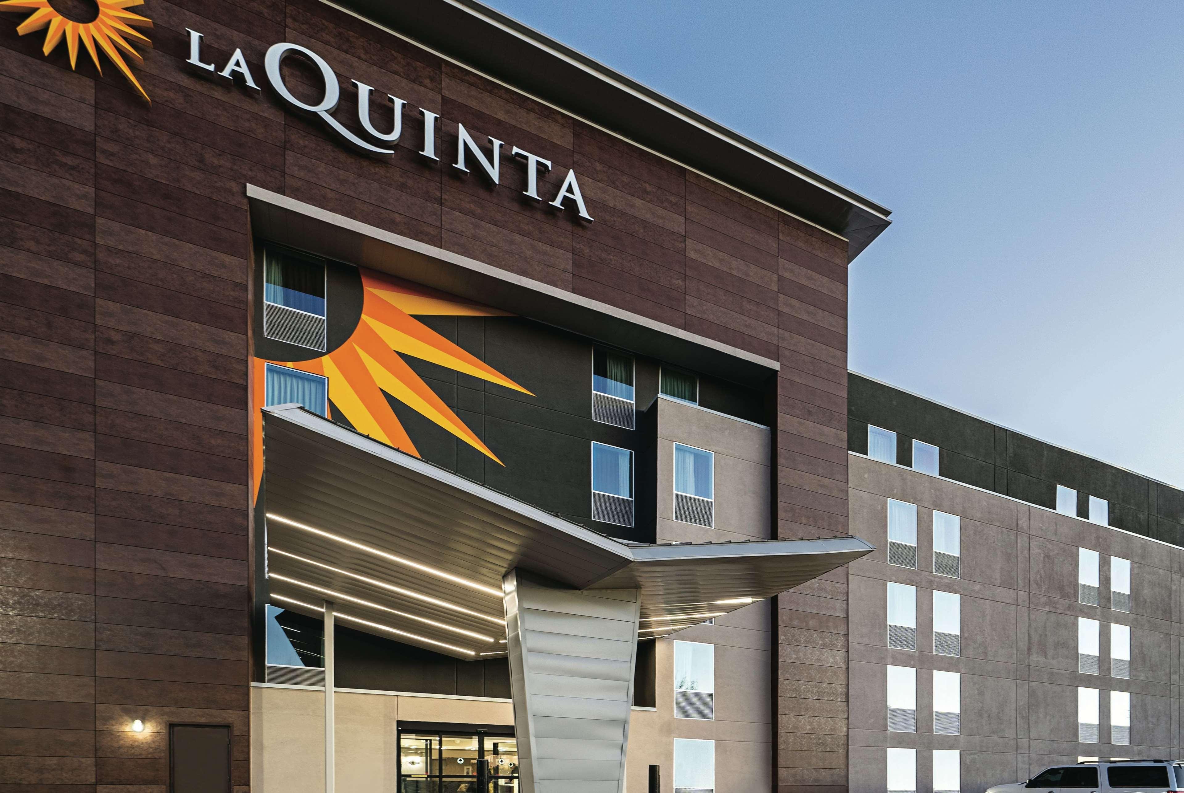 La Quinta By Wyndham Lubbock West Medical Center Hotel Bagian luar foto