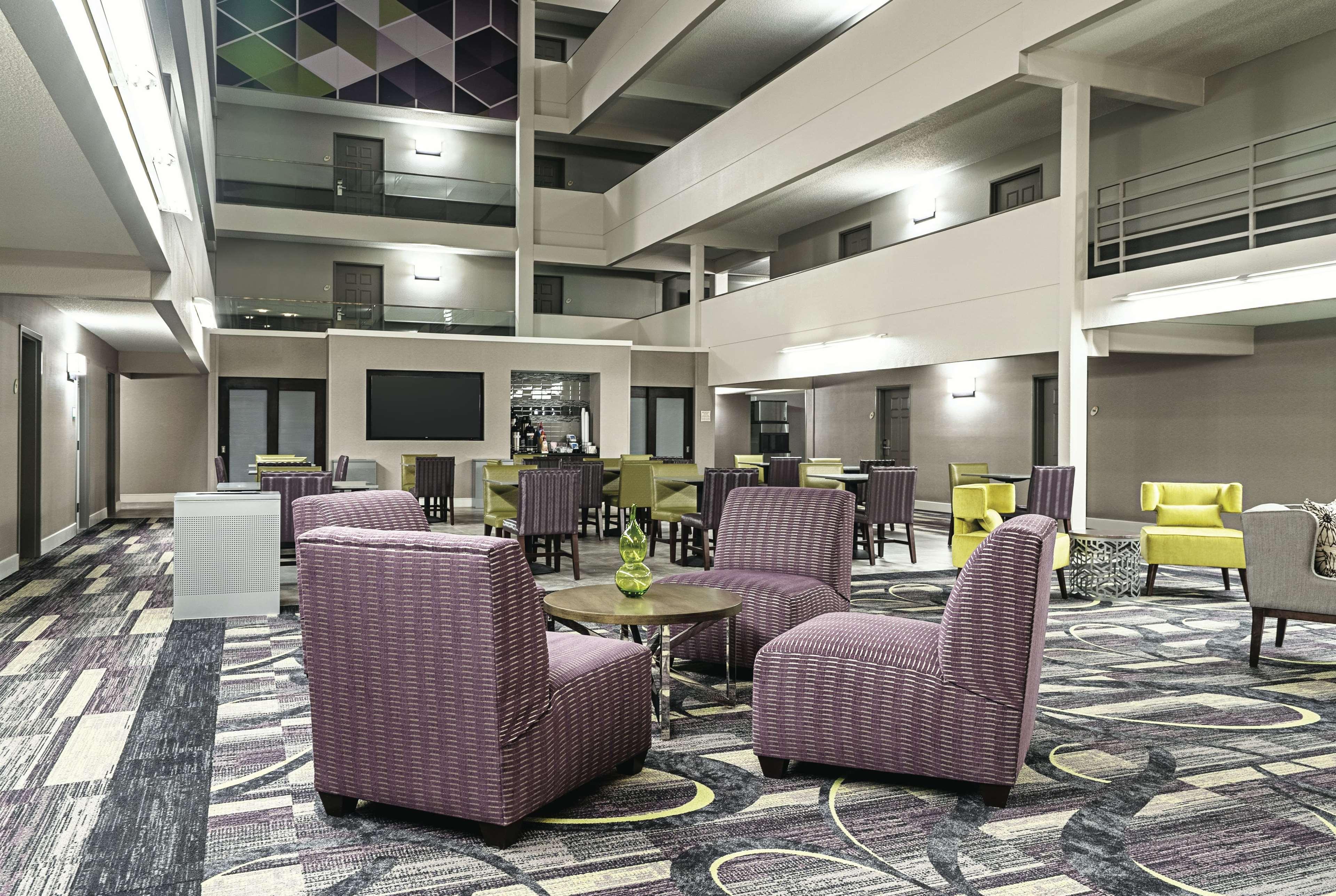 La Quinta By Wyndham Lubbock West Medical Center Hotel Bagian luar foto