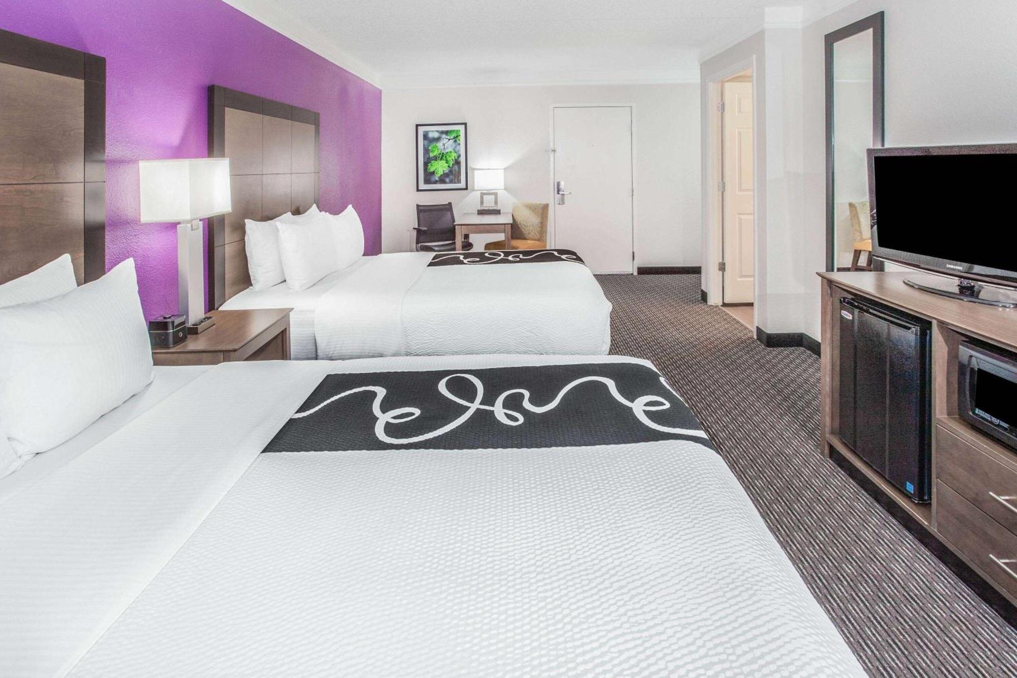 La Quinta By Wyndham Lubbock West Medical Center Hotel Bagian luar foto